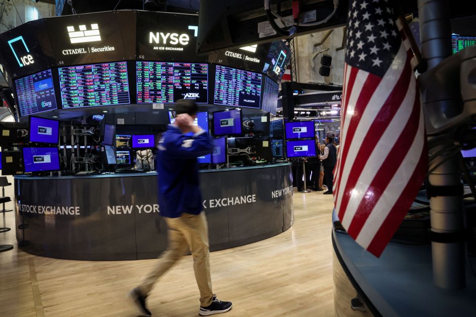 Wall Street avança após Fed manter juros inalterados