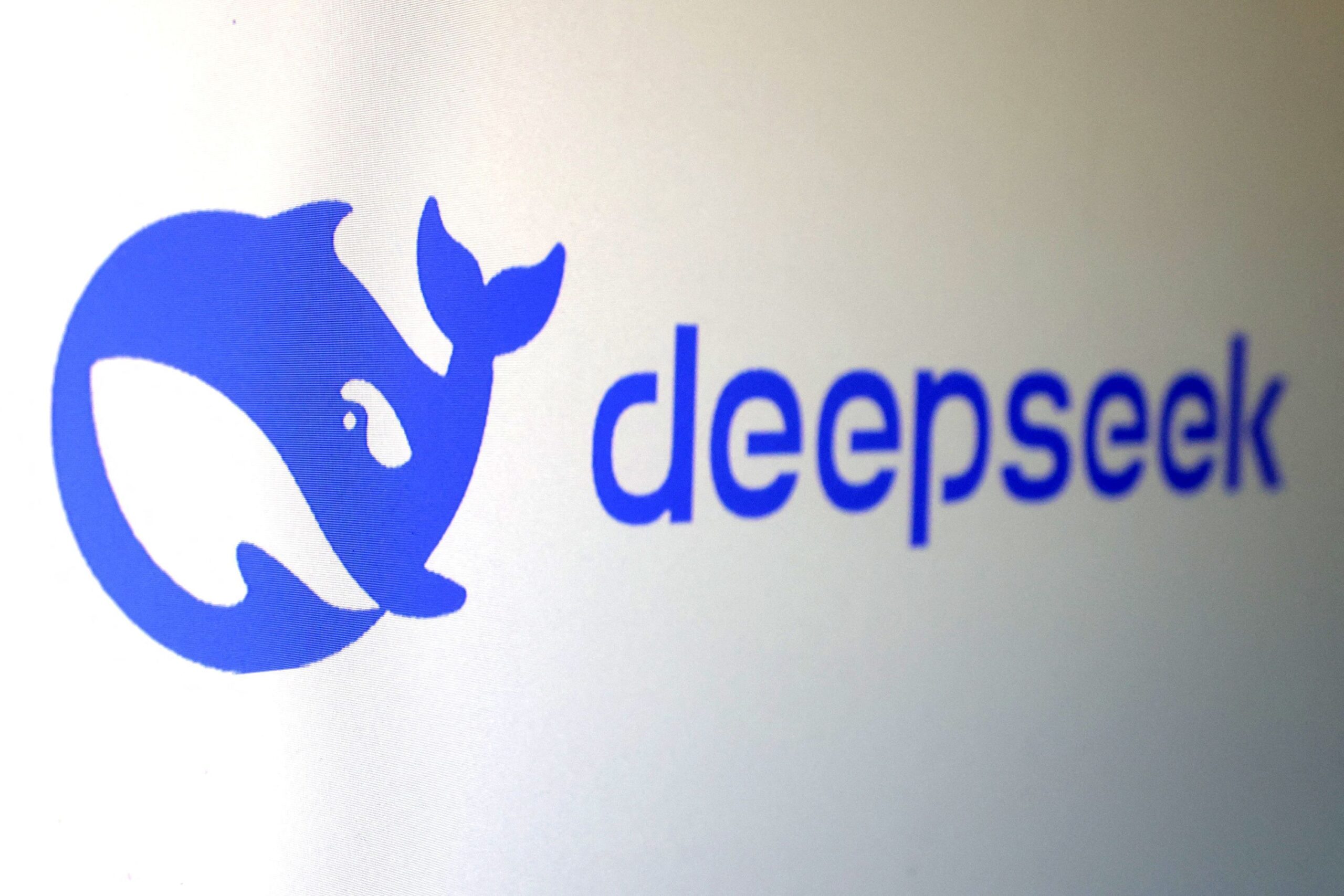 Estado de Nova York proíbe DeepSeek em dispositivos do governo