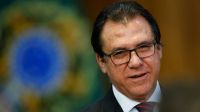 Bancos estão "satisfeitos" com garantias, diz Marinho