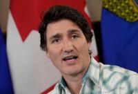 À CNN, Trudeau diz que ameaça de Trump sobre anexar Canadá é "distração"