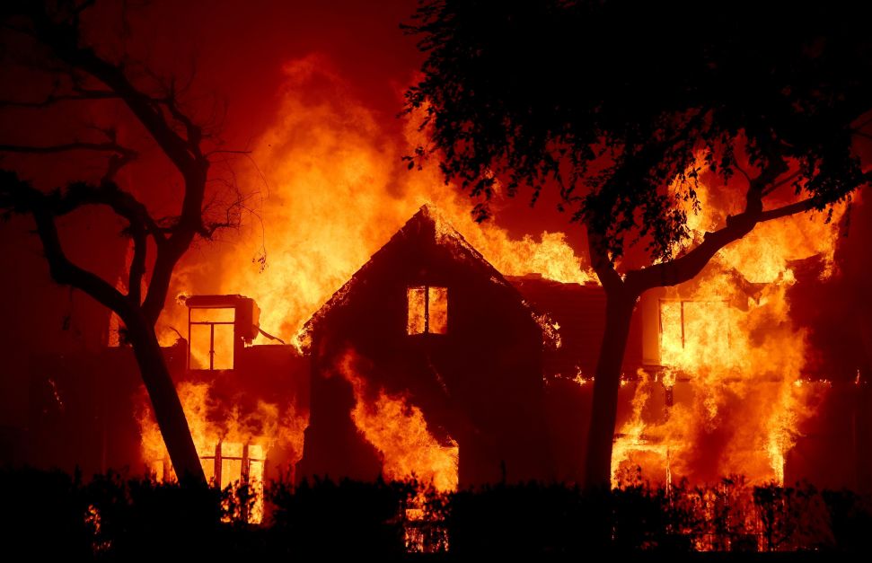 Perdas de seguradoras nos EUA podem atingir US$ 25 bi com incêndios em Los Angeles