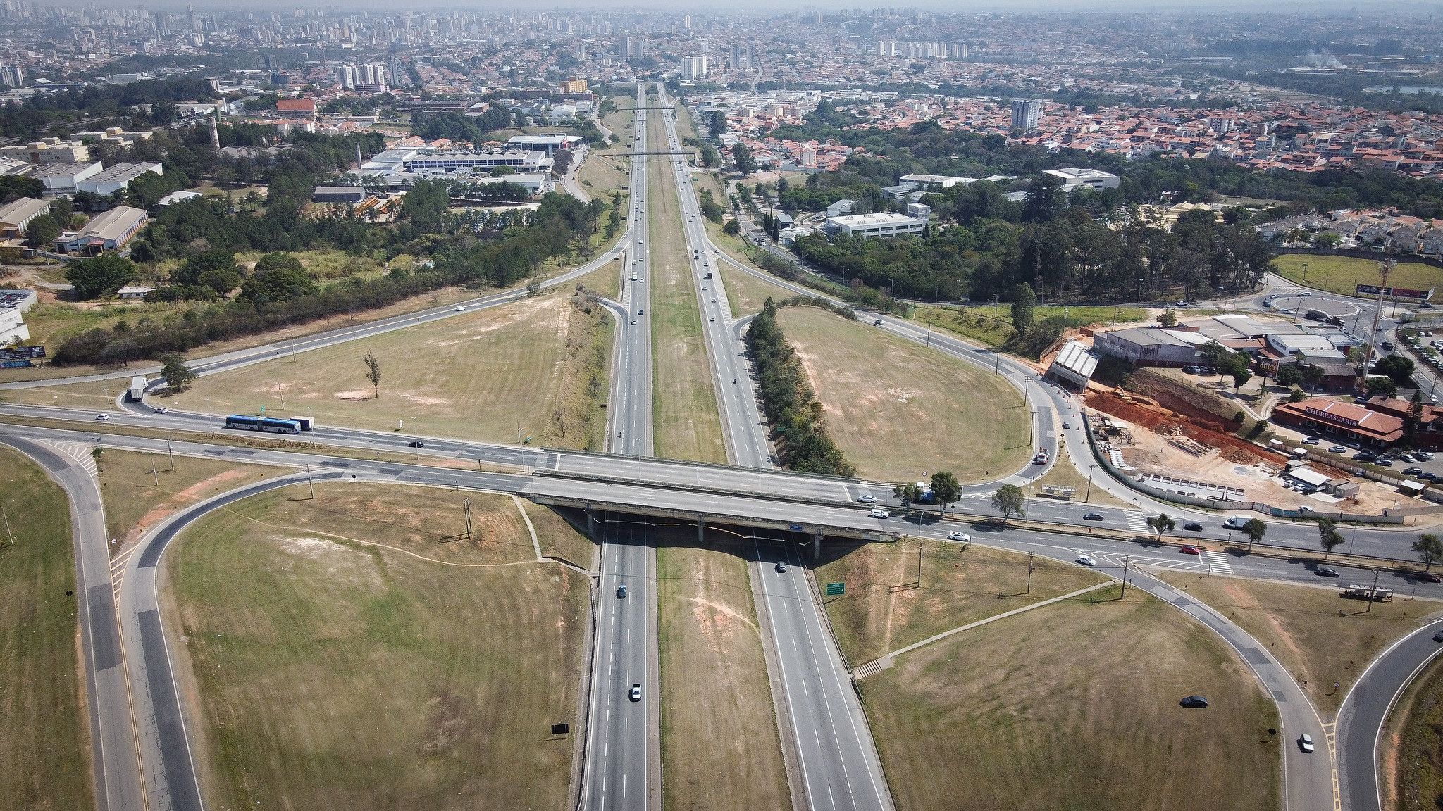 Governo prevê investimentos de R$ 161 bi com 15 leilões rodoviários em 2025