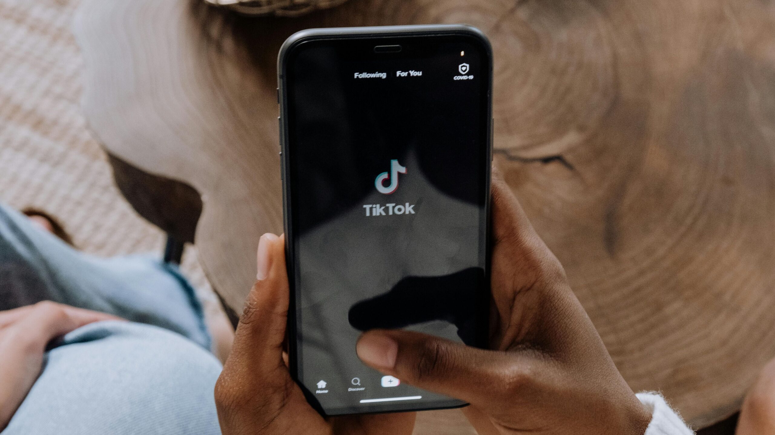 Com possível bloqueio do Tiktok nos EUA, rede social chinesa atrai usuários; entenda