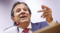 Haddad fala em reduzir taxas cobradas de VA e VR para baratear alimentos