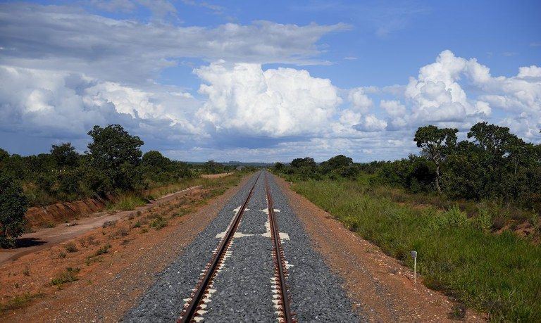 Ministro admite relicitação da Ferrovia Centro-Atlântica