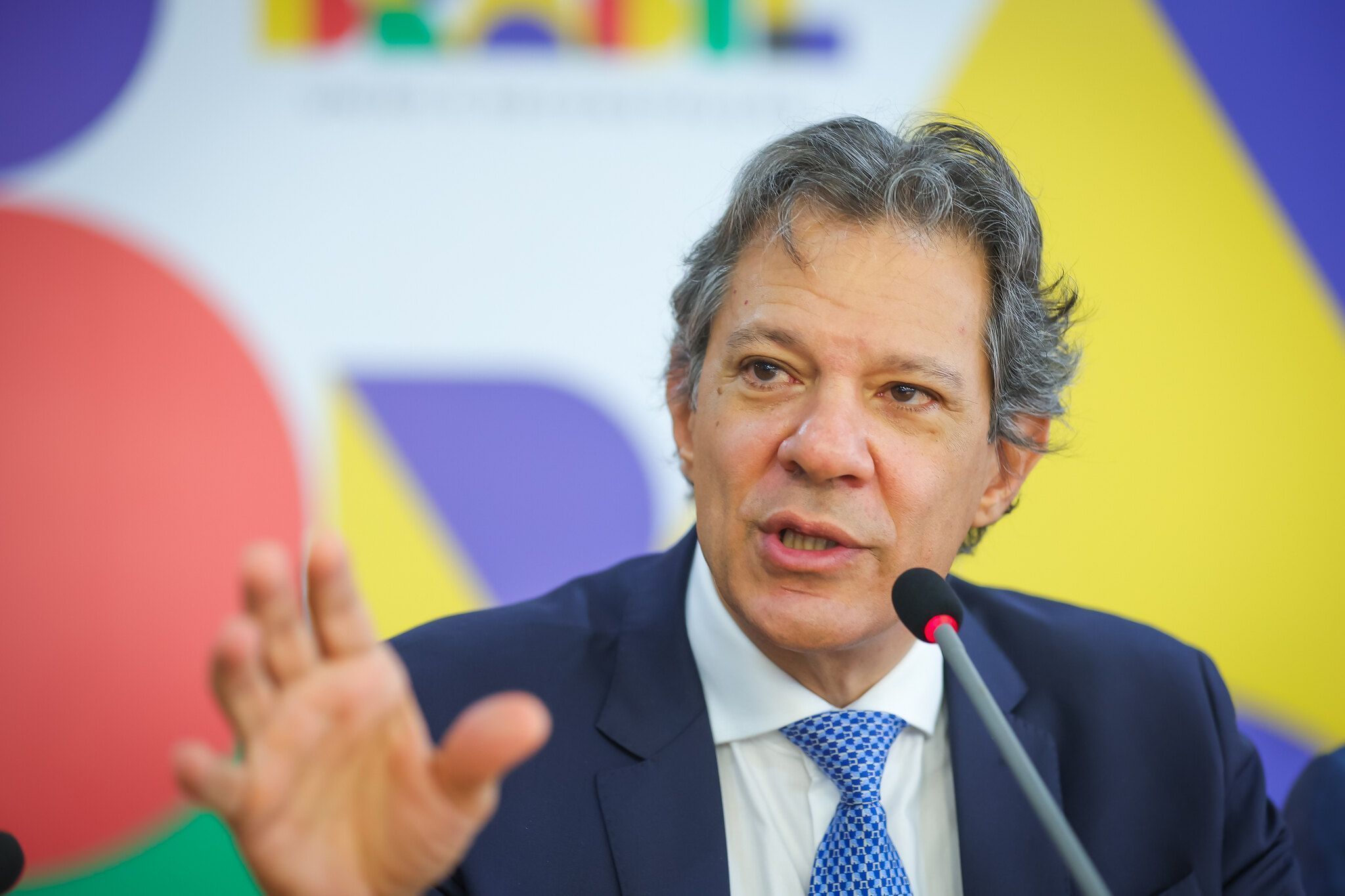 Pix de R$ 5 mil: Haddad desmente rumor sobre taxação após repercussão