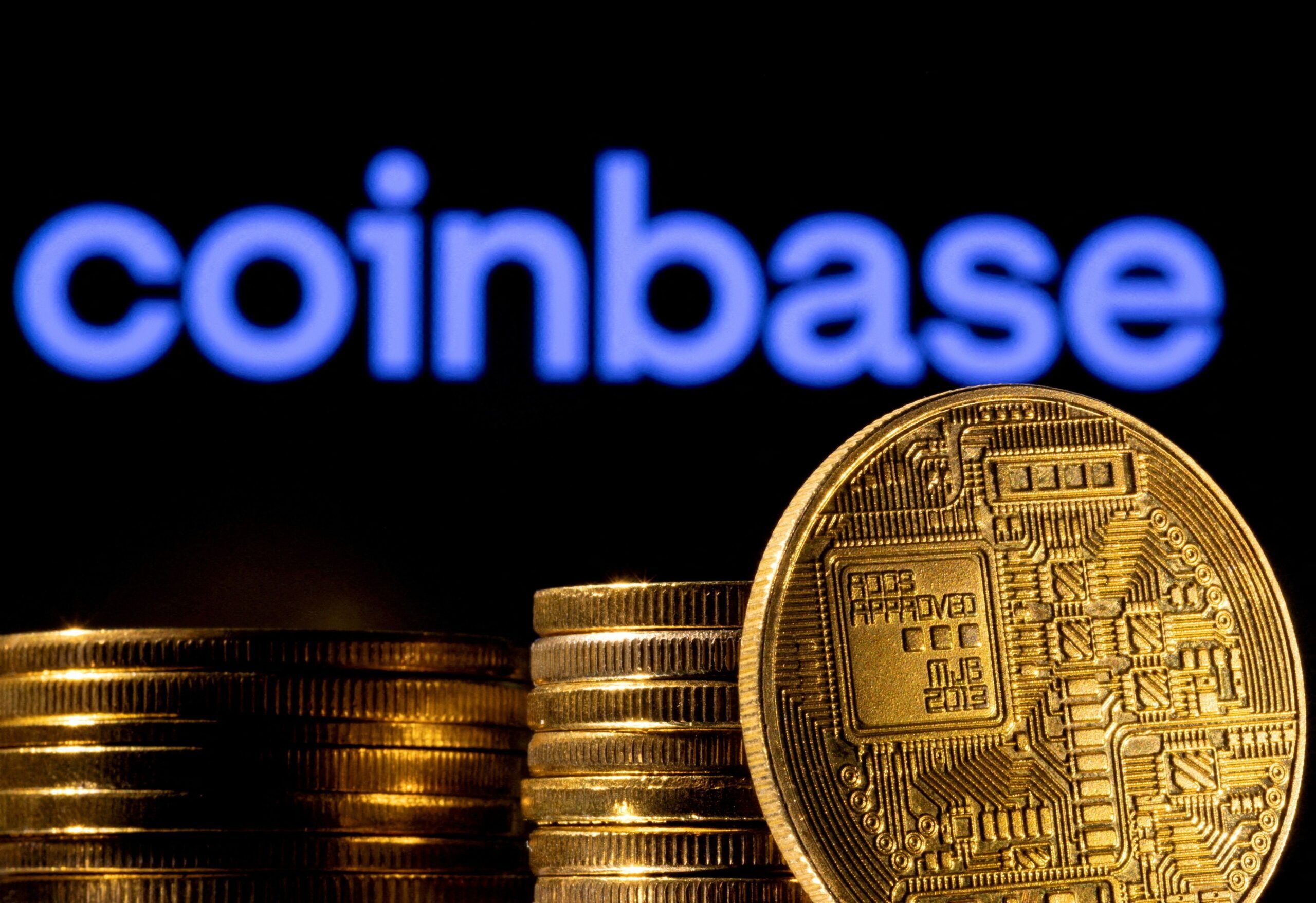 Coinbase anuncia inclusão de ex-Fed e ex-coordenador de Trump em conselho