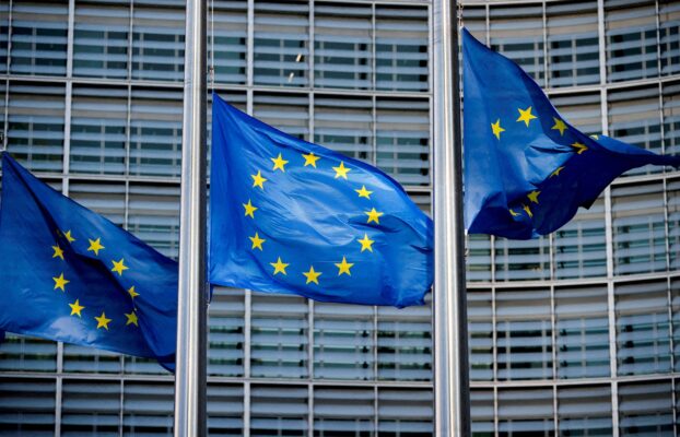 UE tornará maioria das empresas isenta do imposto de carbono nas fronteiras
