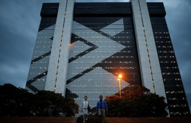 BB vê desaceleração do crédito em 2025 após lucro quase estável no 4º tri