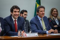 Análise: escolha de Gleisi é derrota de Haddad e Galípolo