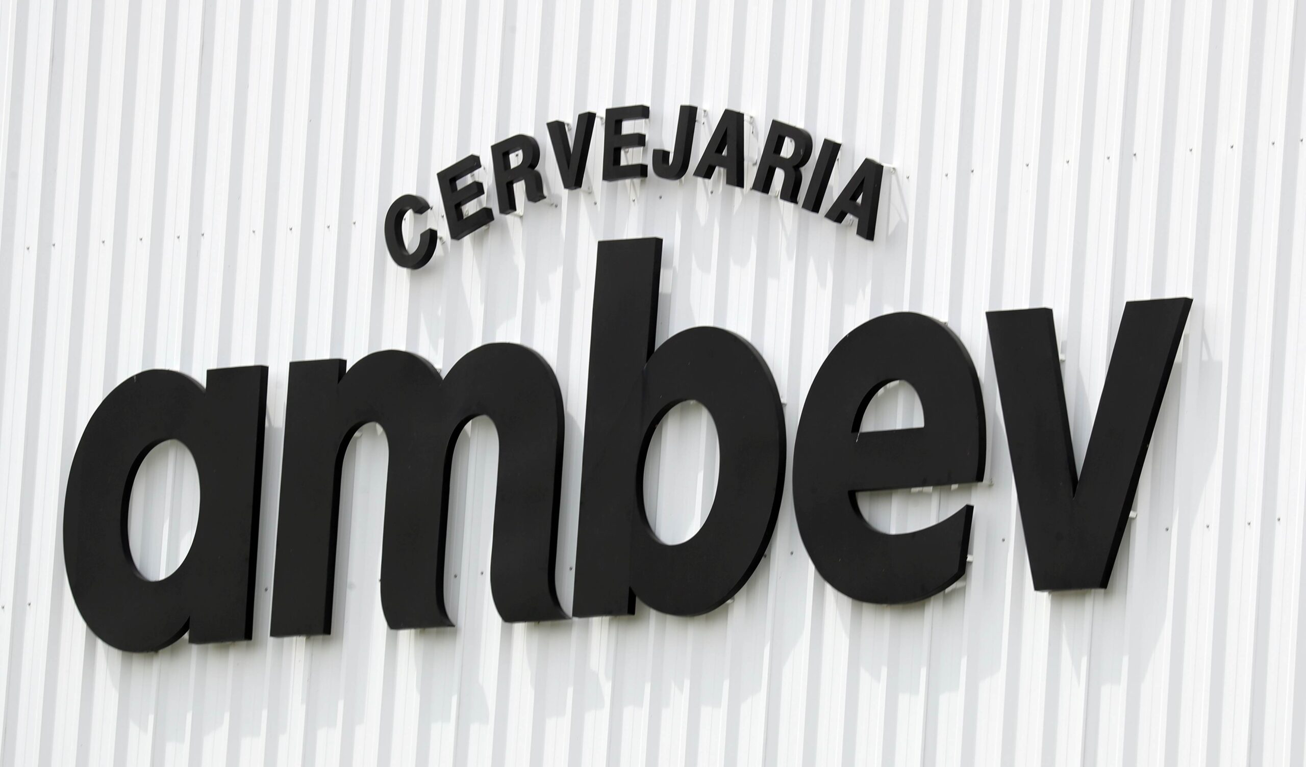 Governo do Pará pede bloqueio de repasses da Ambev à Cerpa por dívida