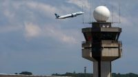 Em uma hora, torre faz 25 alertas para balões no aeroporto de Guarulhos