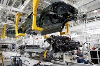 Produção industrial dos EUA cai em janeiro por veículos automotores