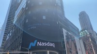 Nasdaq e S&P 500 recuam após previsões decepcionantes de Alphabet e AMD