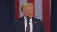 Trump diz que ligação com Trudeau sobre tarifas foi "muito boa"