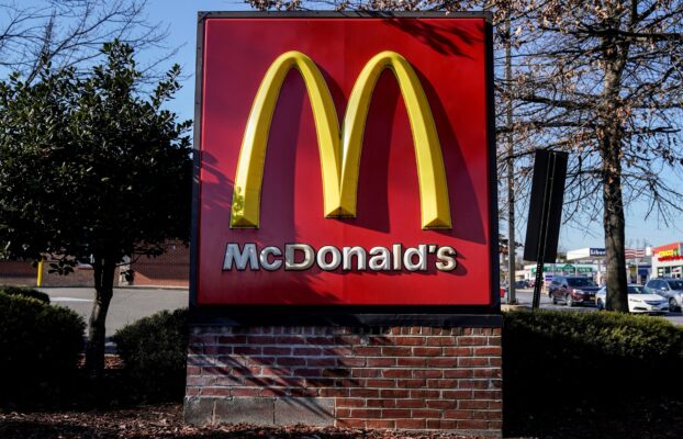 Surto de bactéria piora ano que já estava ruim para o McDonald’s
