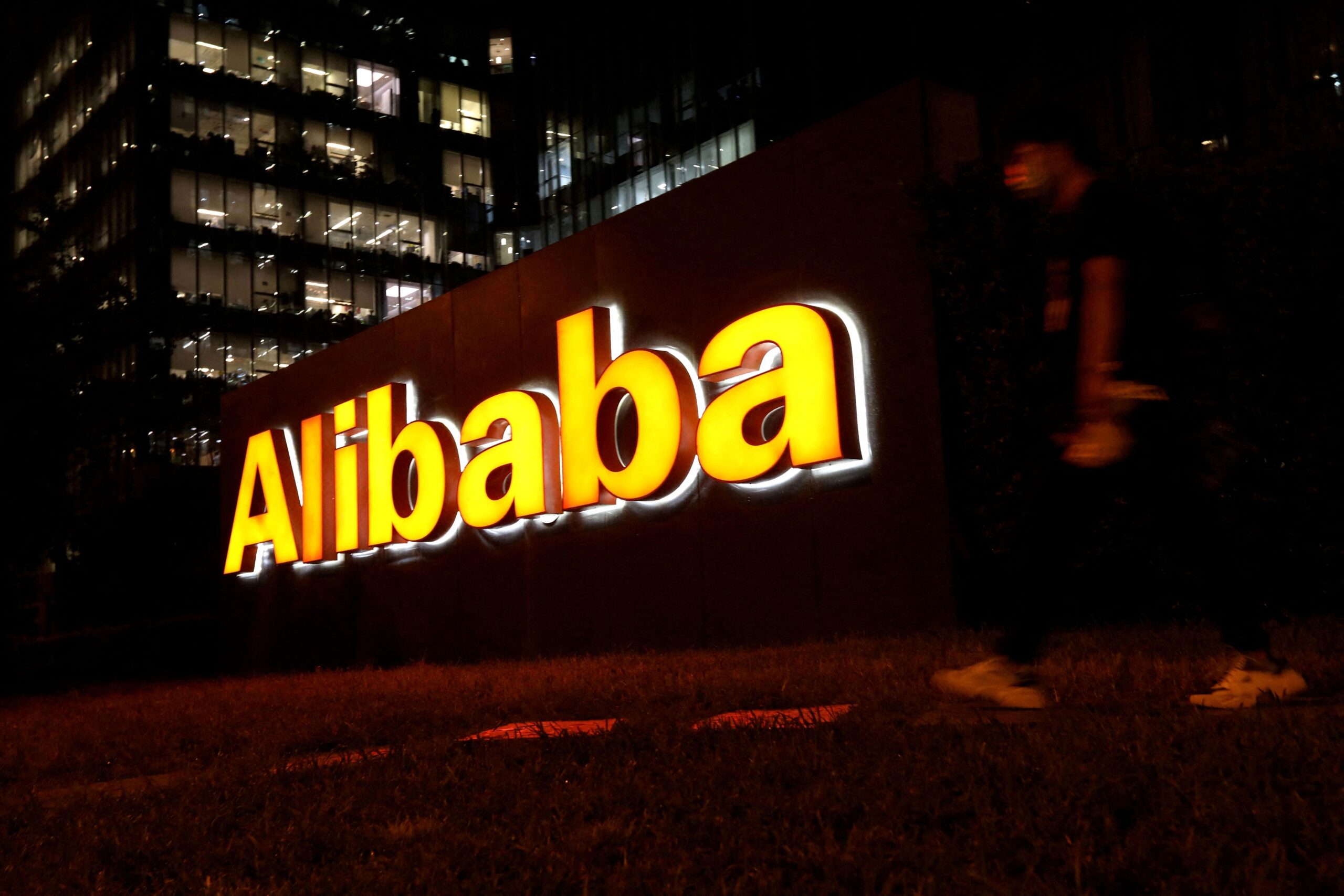 Alibaba tem receita acima do esperado no trimestre com alta nas vendas