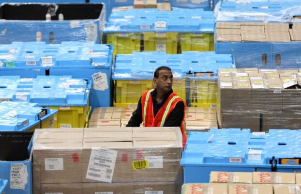 Estoques no atacado dos EUA recuam 0,5% em dezembro, em dado não revisado