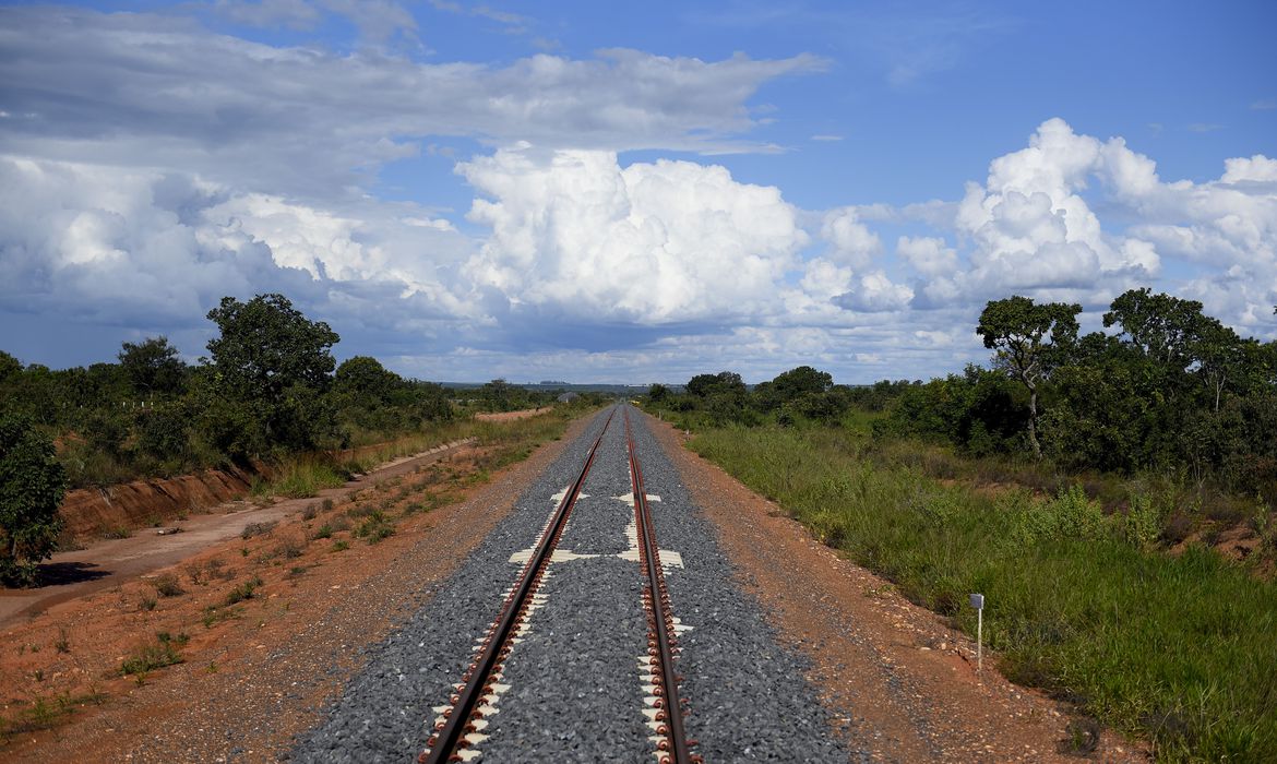 TCU abre processo para validar acordo Vale-União em concessões de ferrovias