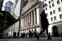 Wall Street cai com escalada da guerra comercial