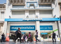 Magazine Luiza tem lucro quase 40% maior no 4º tri e mira ampliar margens