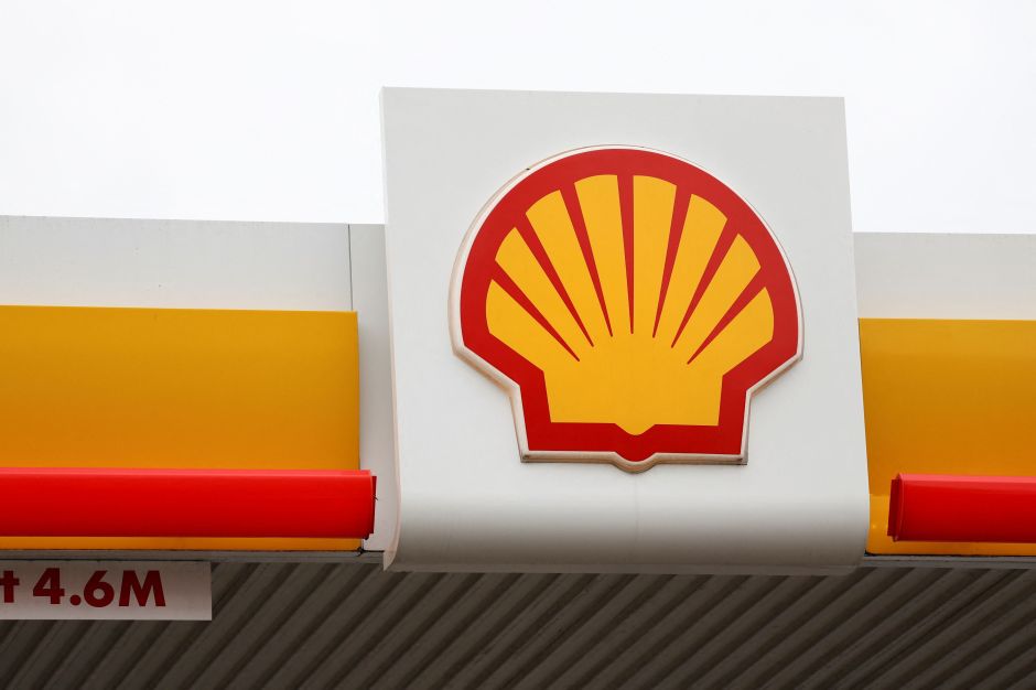 Shell eleva distribuições a acionistas e meta de vendas de GNL