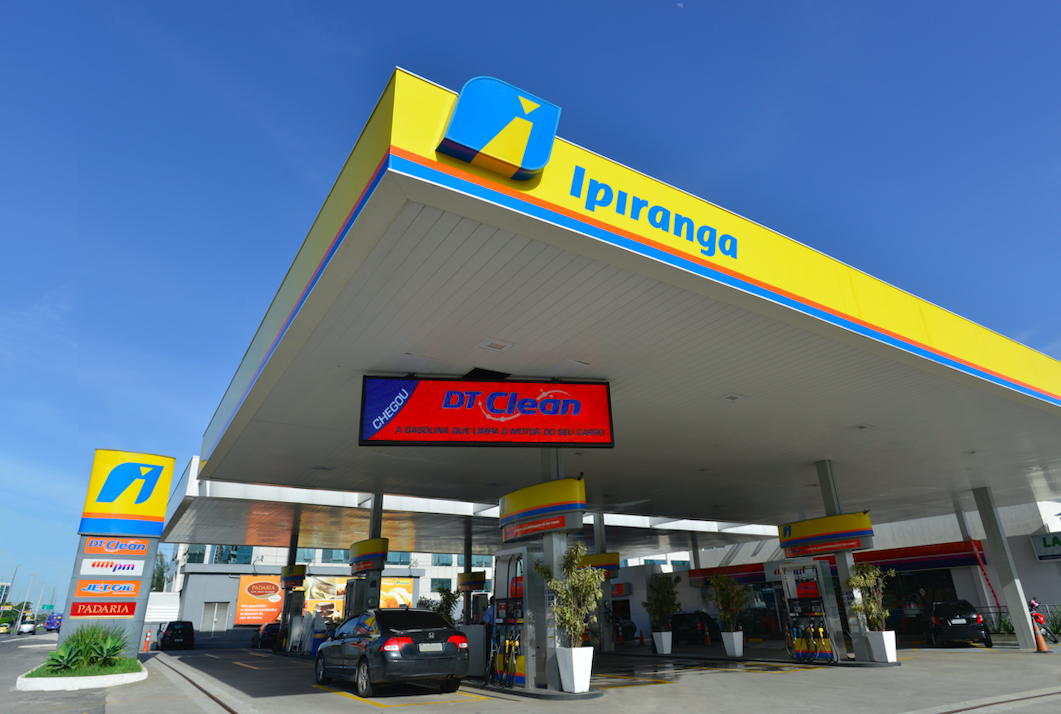 Dona dos postos Ipiranga, Ultra tem queda de 20% no lucro do 1º tri