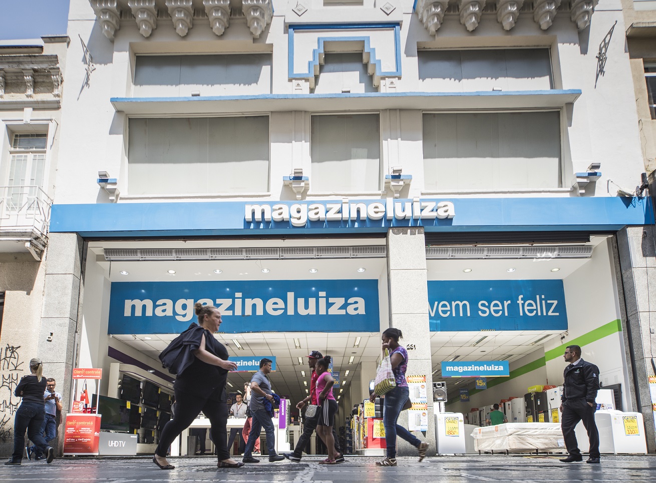 Magazine Luiza amarga queda de mais de 60% no lucro do 1º trimestre