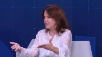Desaceleração e queda de commodities são desafio ao Brasil, diz economista