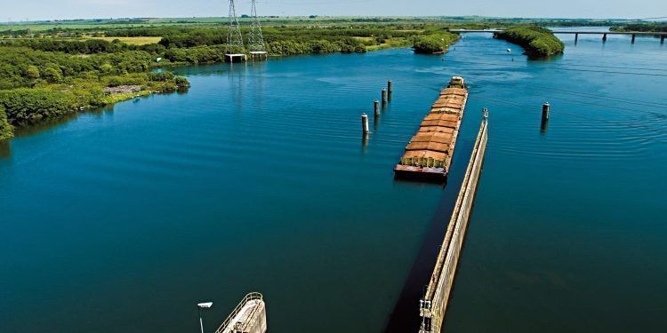 Leilão da Hidrovia do Paraguai esbarra no Ministério do Meio Ambiente