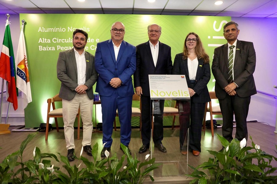 Novelis investe R$450 milhões e amplia capacidade global de laminação e reciclagem