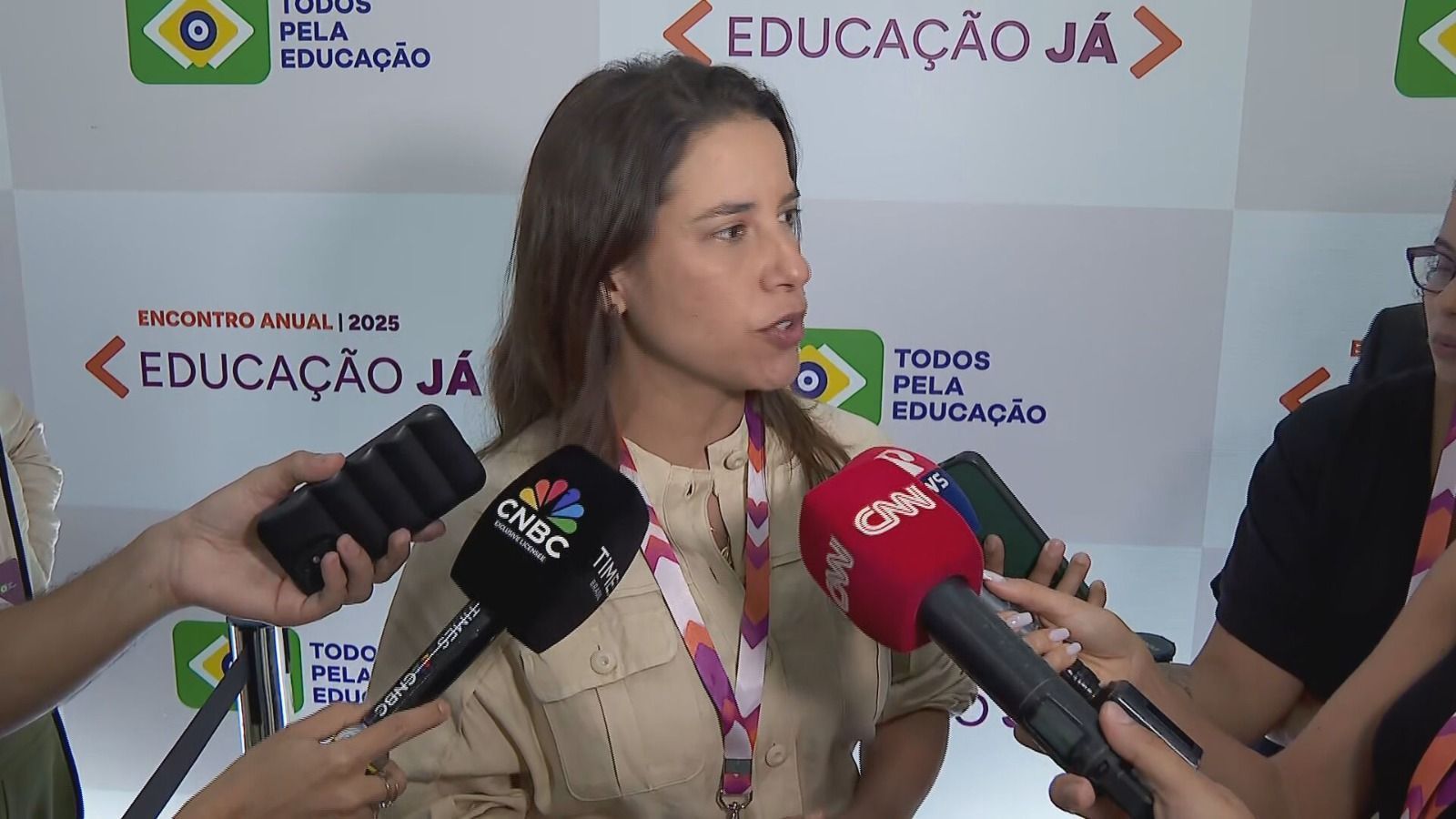 Pernambuco é hub logístico para o Brasil e o mundo, diz Raquel Lyra