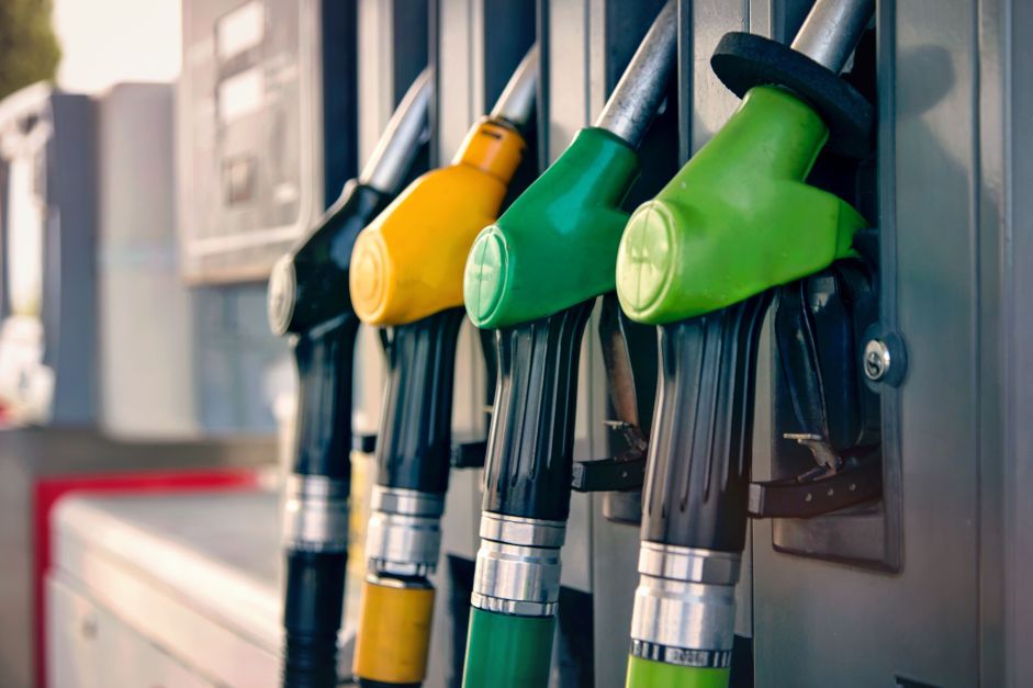 Sanções a diesel russo não ameaçam abastecimento no Brasil, diz Abicom