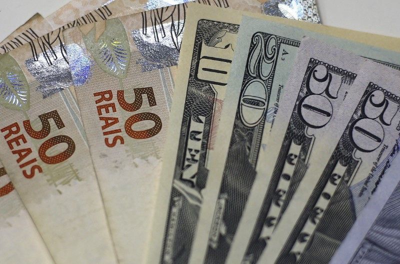 Brasil tem fluxo cambial negativo de US$ 2,2 bi até 16 de maio, diz BC