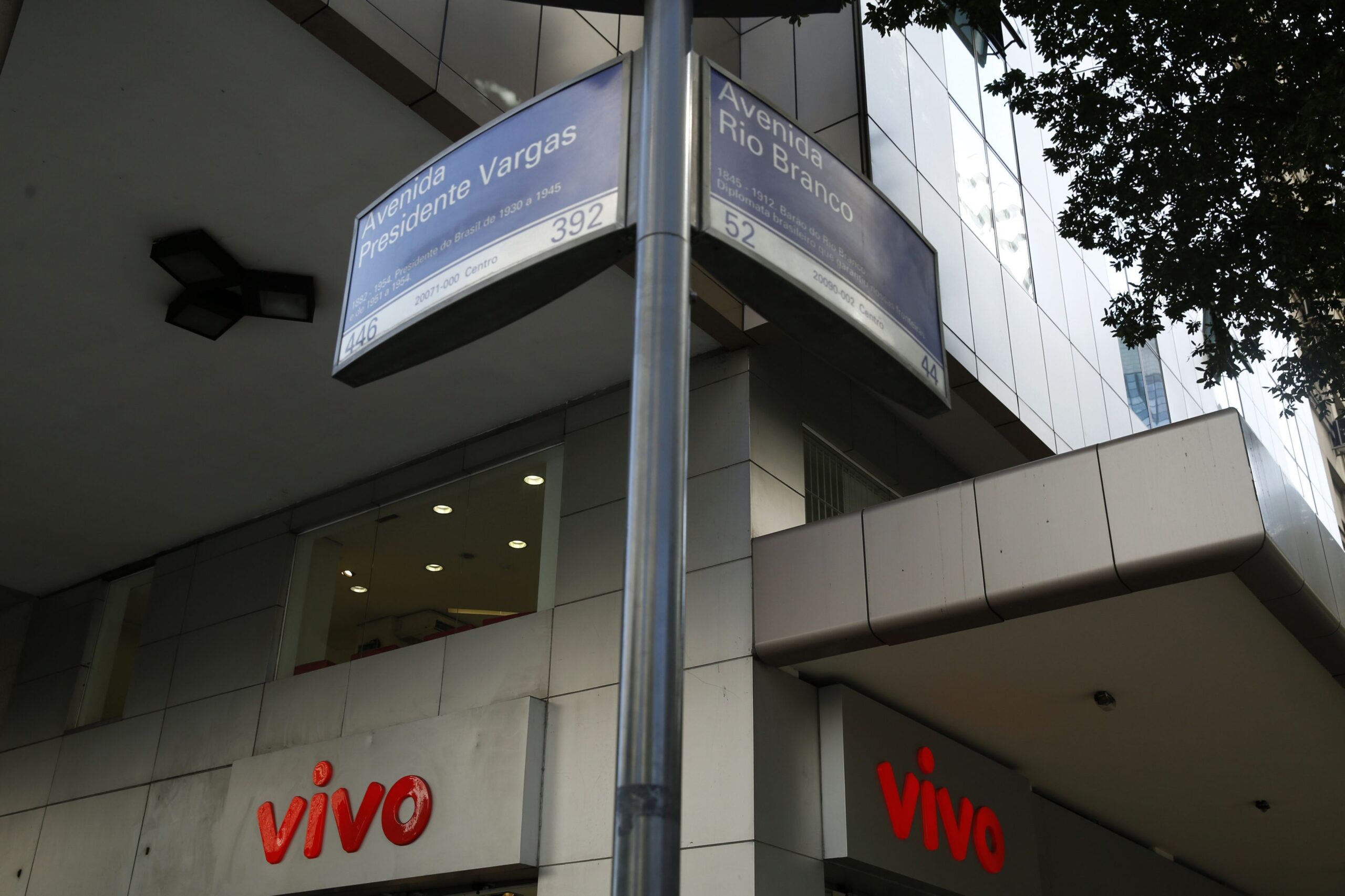 Vivo pode levantar R$ 3 bi com venda de cobre até 2028 após migração